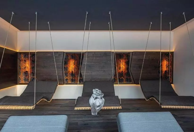 Leitgam Luxury Hotel For Two