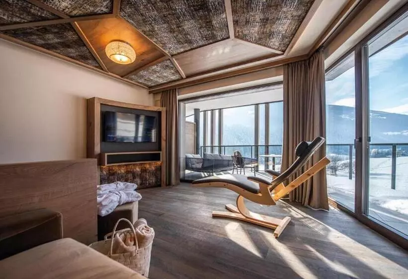 Leitgam Luxury Hotel For Two