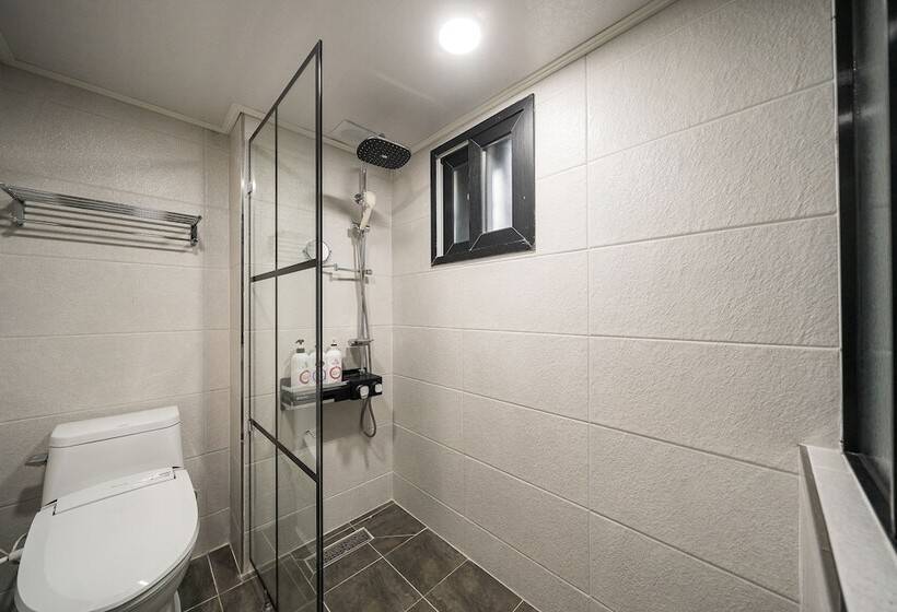 מוטל Malu Hotel Suwon