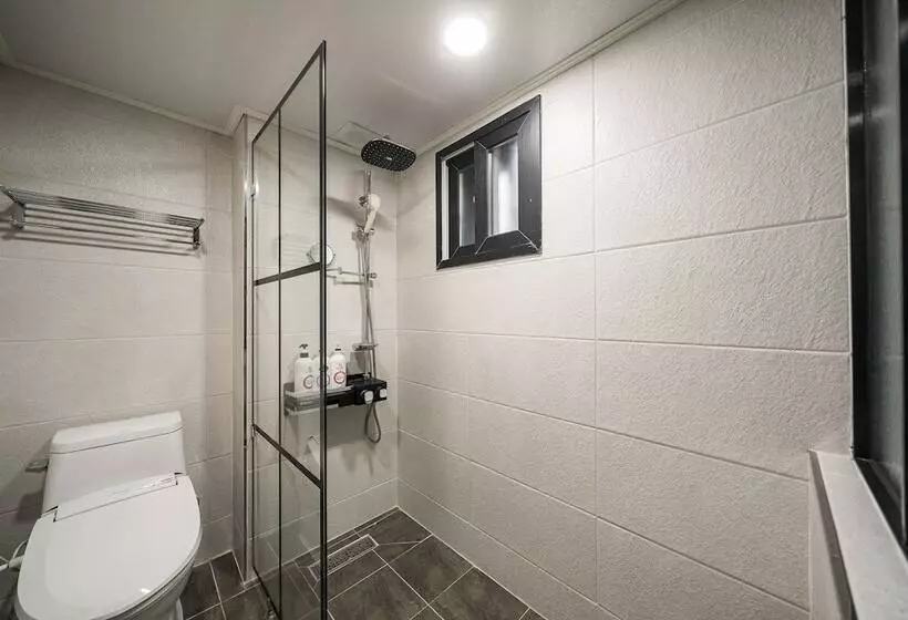 Motelli Restia Hotel Suwon Station