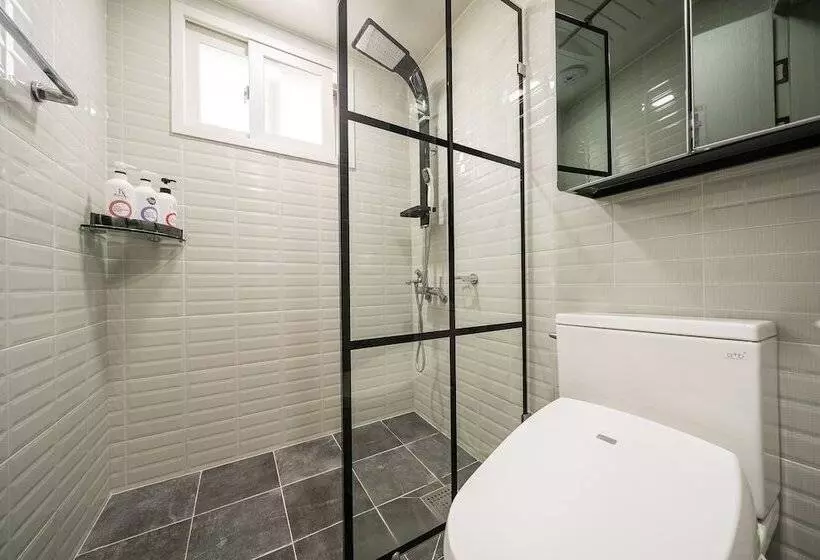 Motelli Restia Hotel Suwon Station