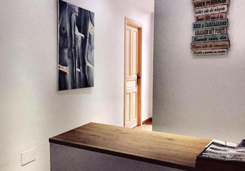 Общежитие Hostal Ciempozuelos, Cerca Del Parque Warner Y Madrid