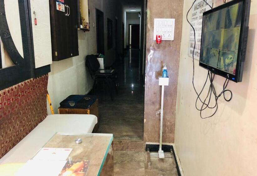 בית מלון כפרי Bholenath Palace   Infront Of Mahakal Temple