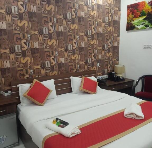 Hotel Shalimar Palace