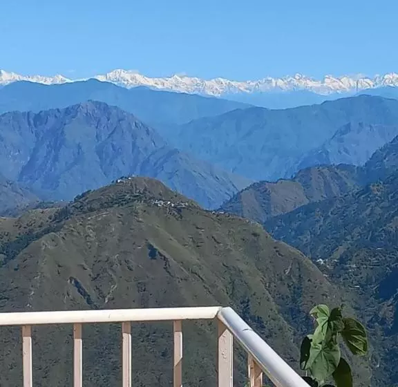 ホテル Trimurti Pine Valley Resort