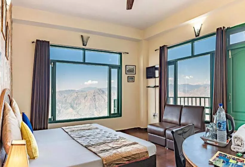 ホテル Trimurti Pine Valley Resort