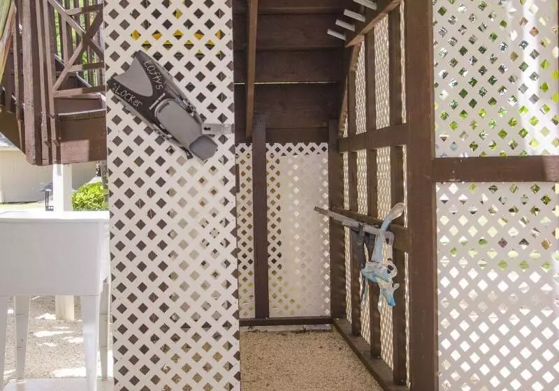 Shangri La Boutique Bed & Breakfast