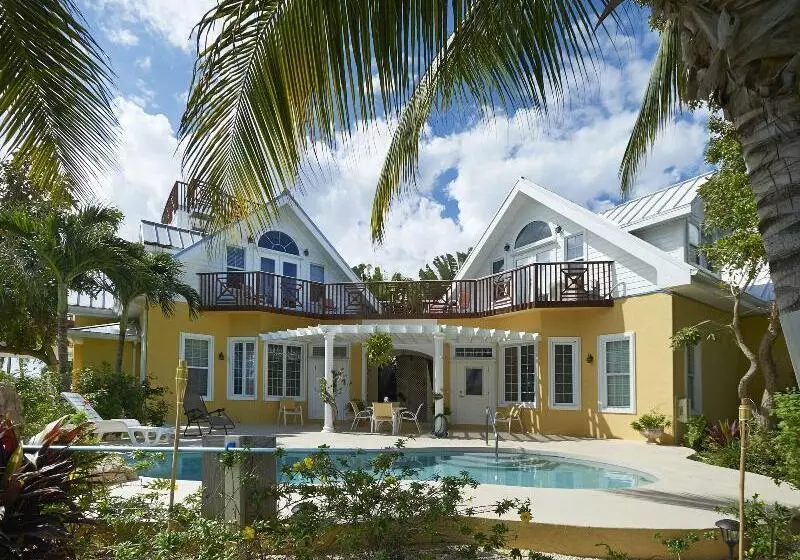 Shangri La Boutique Bed & Breakfast