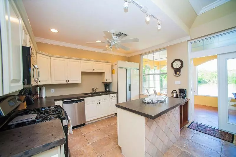 Shangri La Boutique Bed & Breakfast