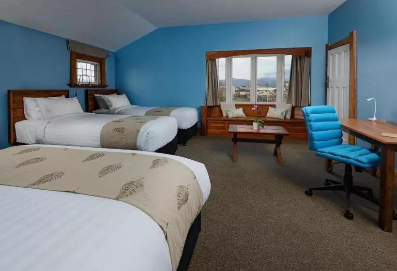 تختخواب و صبحانه Eco Villa