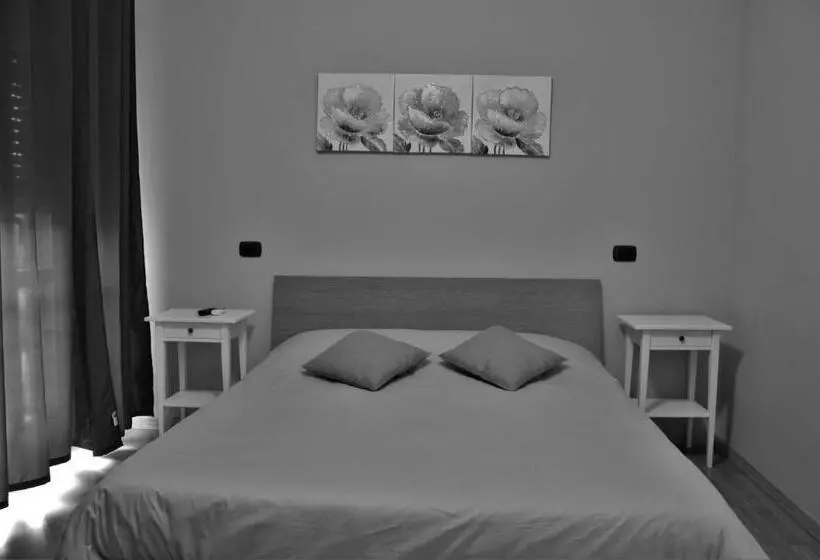 تختخواب و صبحانه Iris Inn