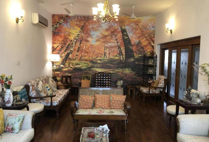 住宿加早餐 Luxurious Homestay Chandīgarh