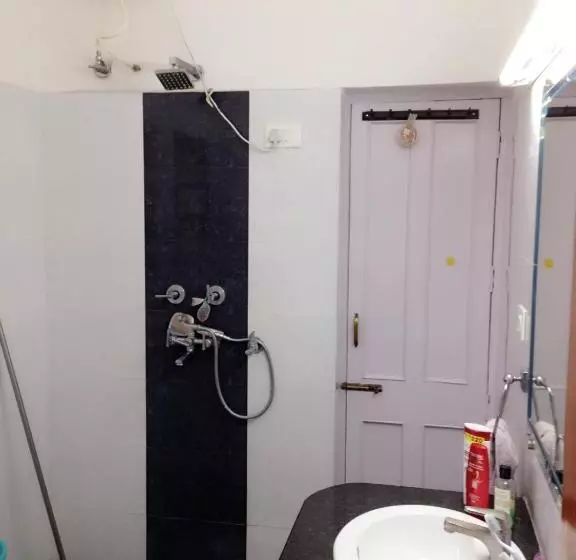 تختخواب و صبحانه Luxurious Homestay  Chandīgarh