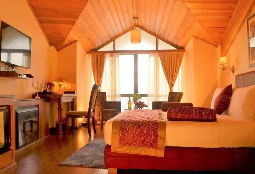 Crescent Resort