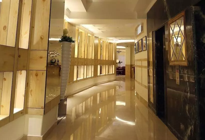 Crescent Resort