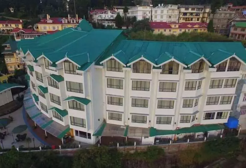Crescent Resort