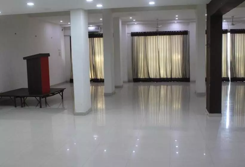 Hotelli Ambica