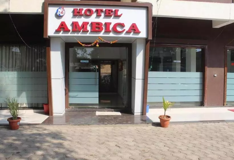 Hotelli Ambica