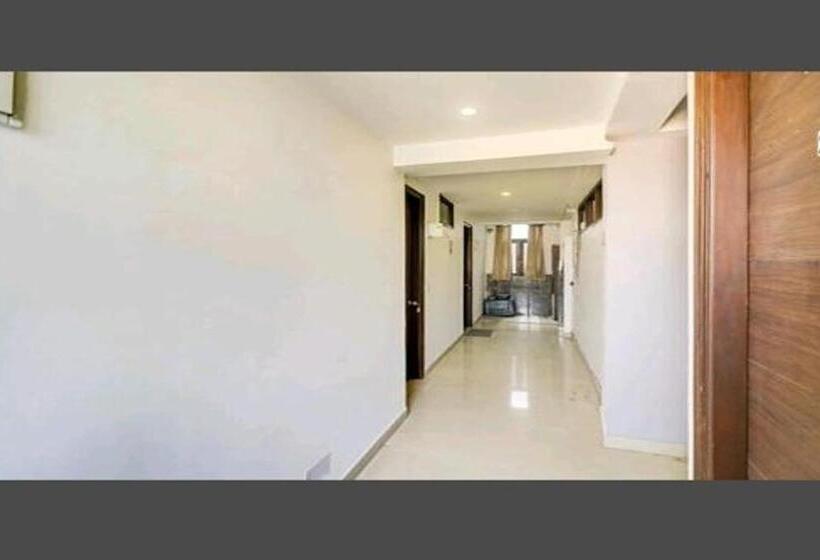 ホテル Aravali Inn