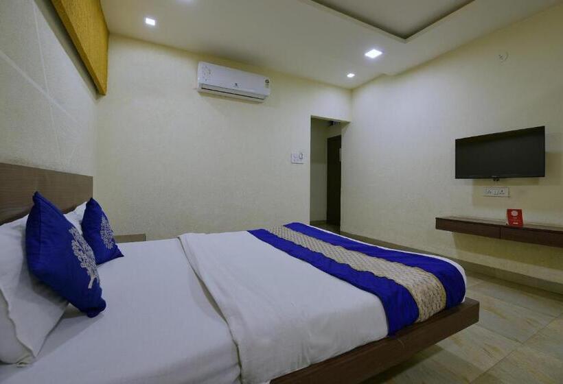 Collection O Hotel Svl