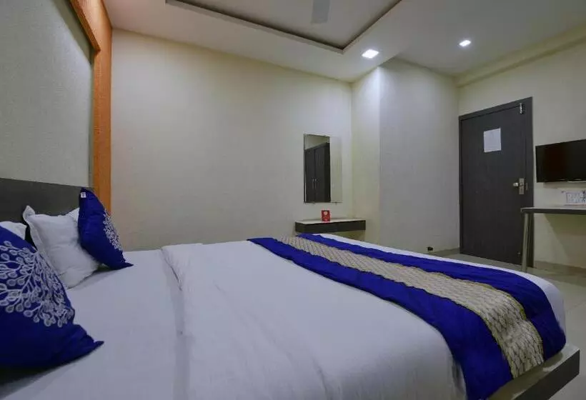 Collection O Hotel Svl