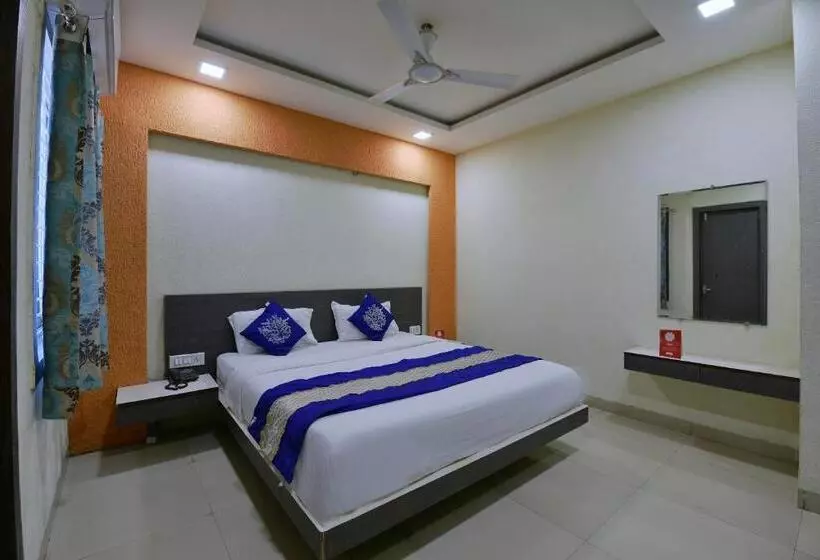 Collection O Hotel Svl