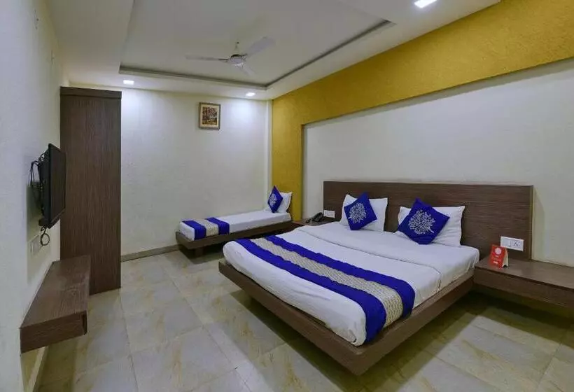 Collection O Hotel Svl