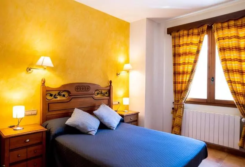 ホテル Hostal El Guerrer