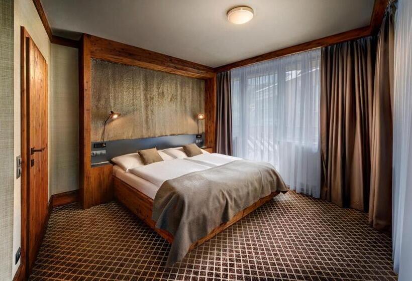 בית מלון כפרי Pošta