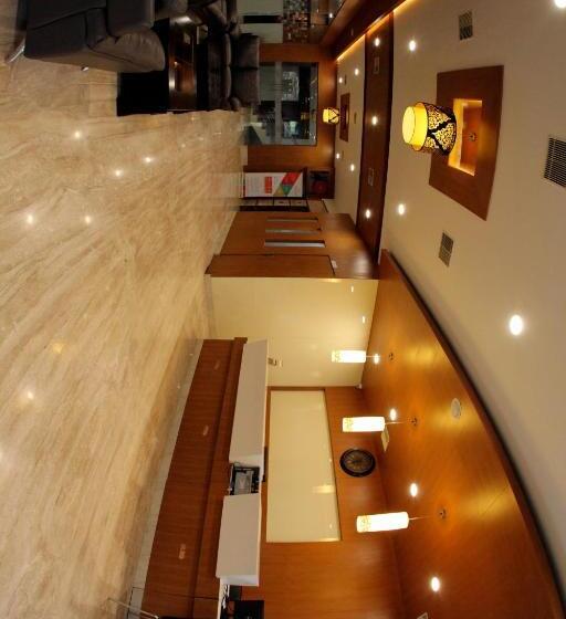 Hotelli Rathna Residency