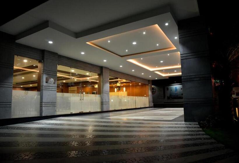 Hotelli Rathna Residency