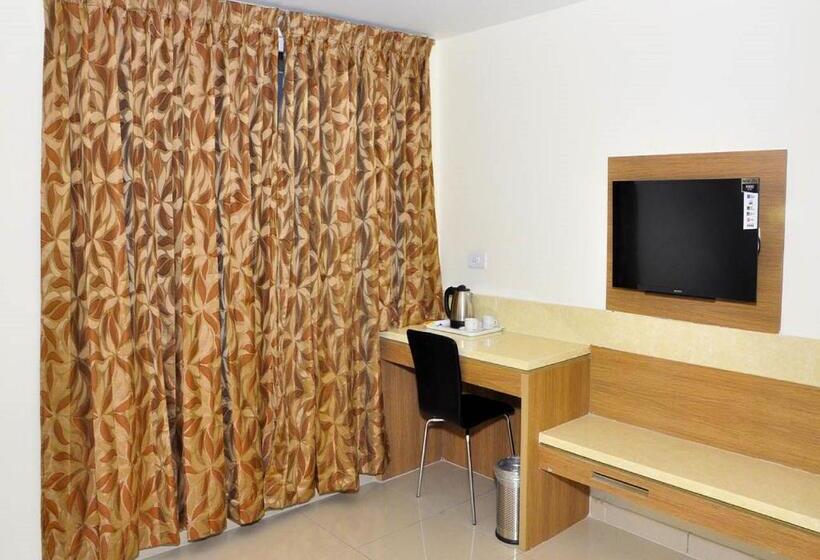 Hotelli Rathna Residency