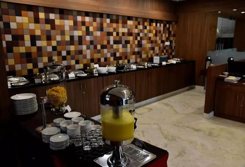 ホテル Rathna Residency