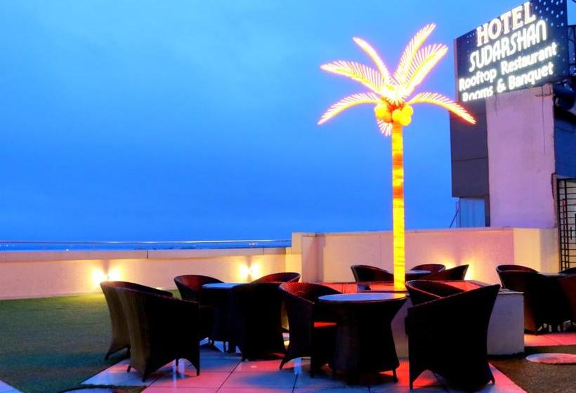 هتل Sudarshan City Walk