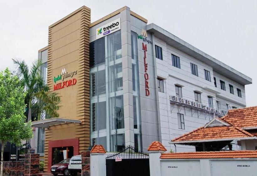 בית מלון כפרי Treebo Premium Palmyra Milford, 2 Km From Alleppey Beach