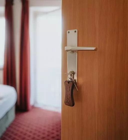 Hotelli Trudnerhof Im Naturpark Trudnerhorn