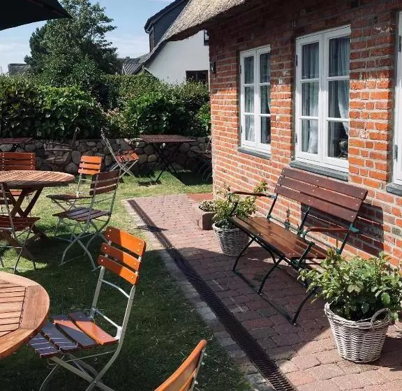 Hotelli Ual öömrang Wiartshüs