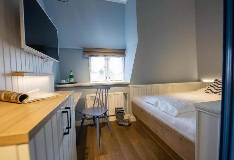 Hotelli Ual öömrang Wiartshüs