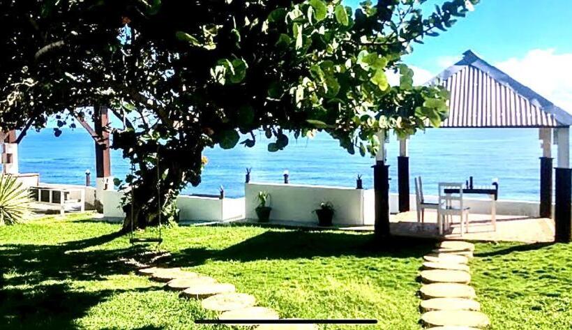 The Sea Cliff Hotel Resort & Spa