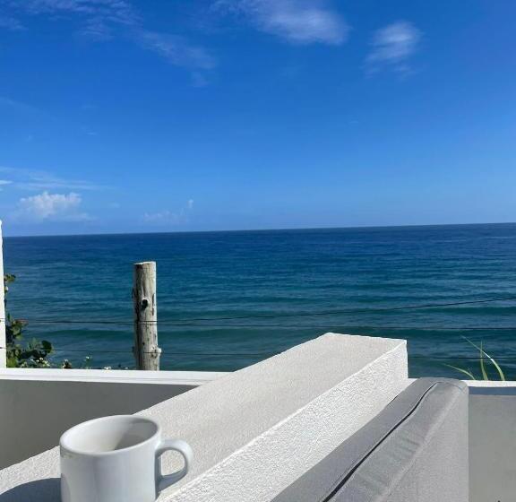 The Sea Cliff Hotel Resort & Spa