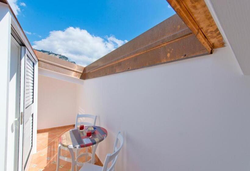 Bed and Breakfast Albadamare Boutique