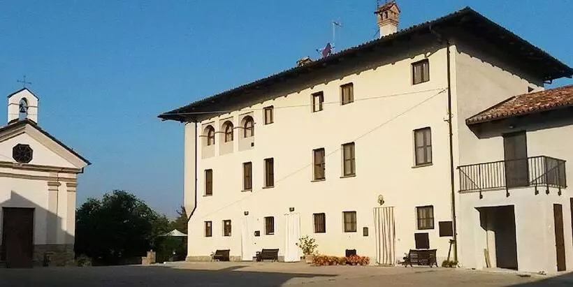 تختخواب و صبحانه Cascina Baresane