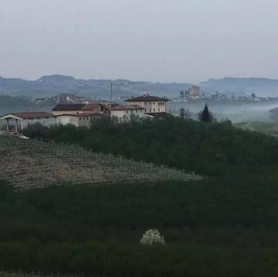تختخواب و صبحانه Cascina Baresane