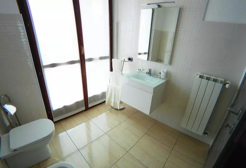 ベッドアンドブレックファースト La Tarantola