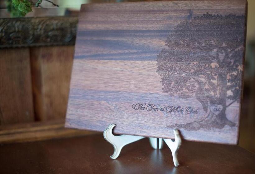 مبيت وإفطار The Inn At White Oak