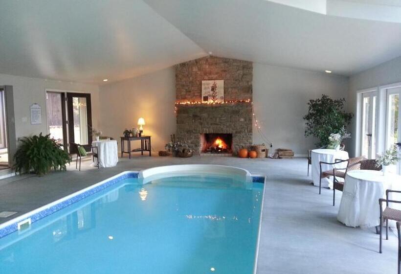 مبيت وإفطار The Inn At White Oak