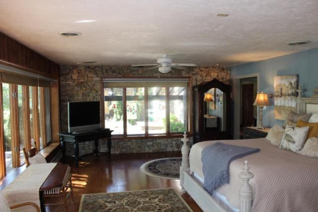 مبيت وإفطار The Inn At White Oak