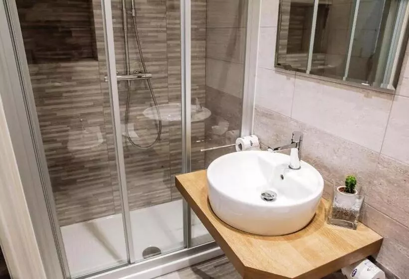 Aamiaismajoitus (B&B) Venere Rooms