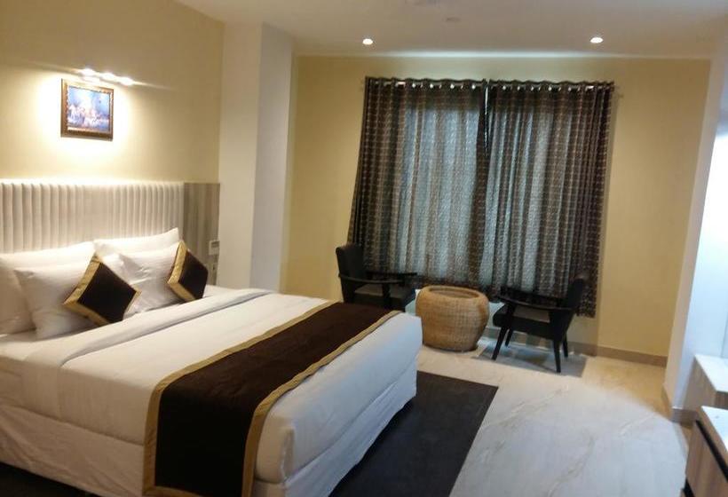 בית מלון כפרי Broadway