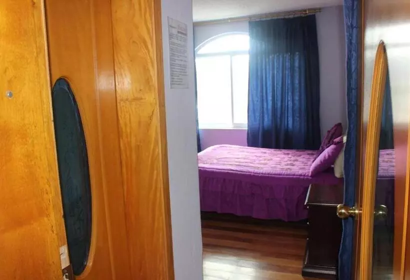 ホテル Hostal Mirador De Otavalo